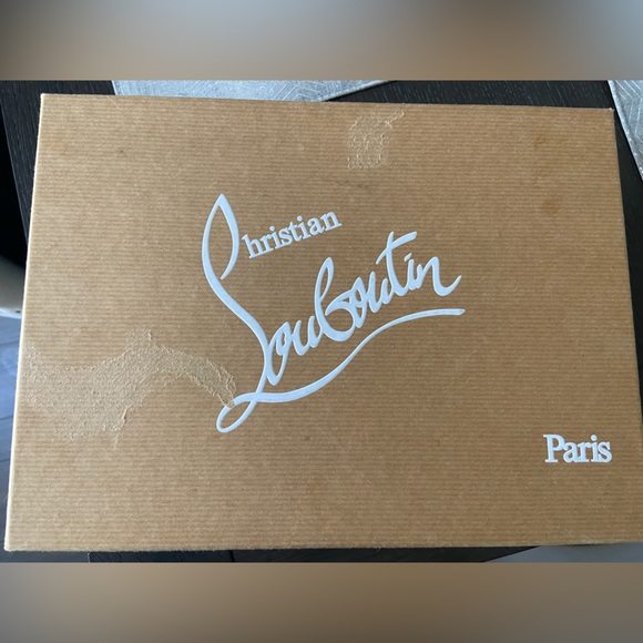 Violet “ So Kate “ Louboutin Heels - Picture 7 of 7